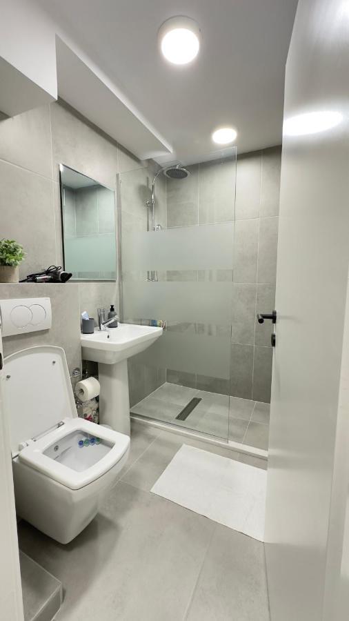 Apartment Kula - *
